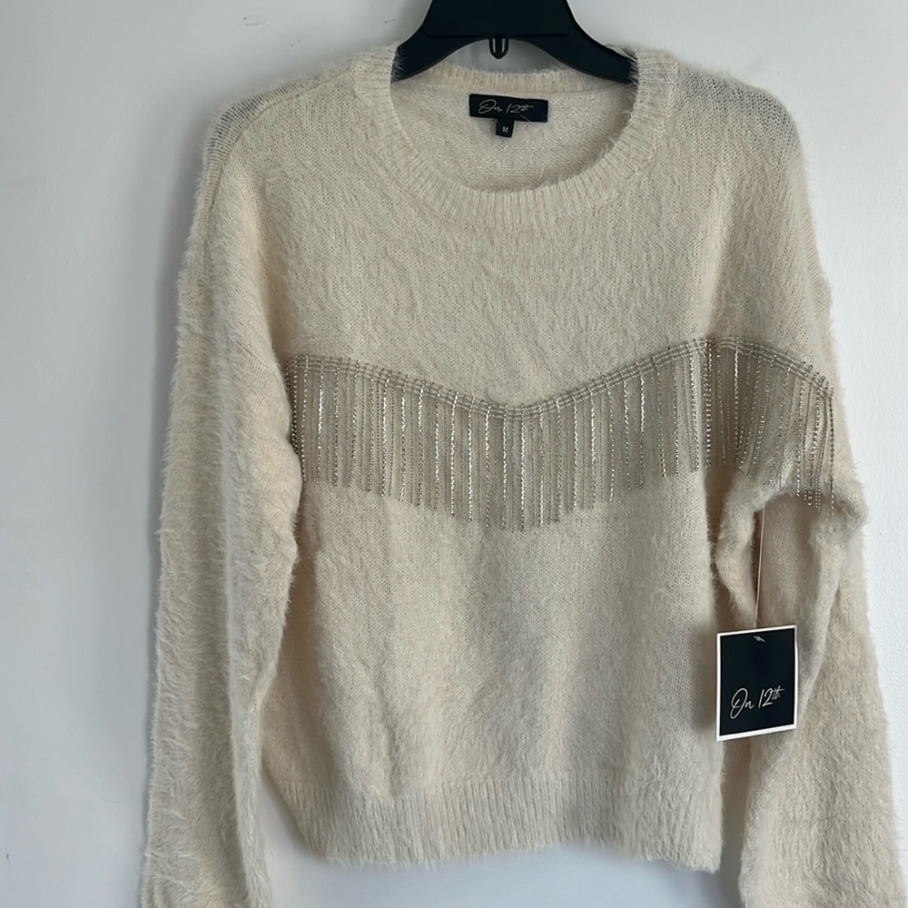 NWT On 12th, long sleeve, fuzzy sweater size medium/cream color